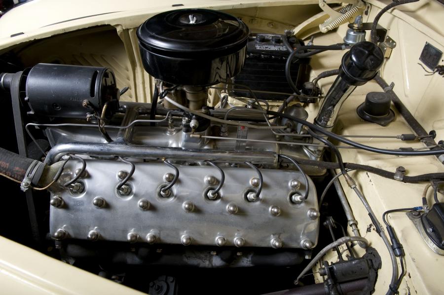  Lincoln Continental Cabriolet 1941 года  (фото 18 из 19)